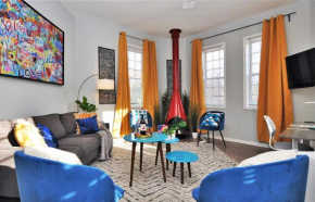 CH8 Capitol Hill Queen Bed with WiFi